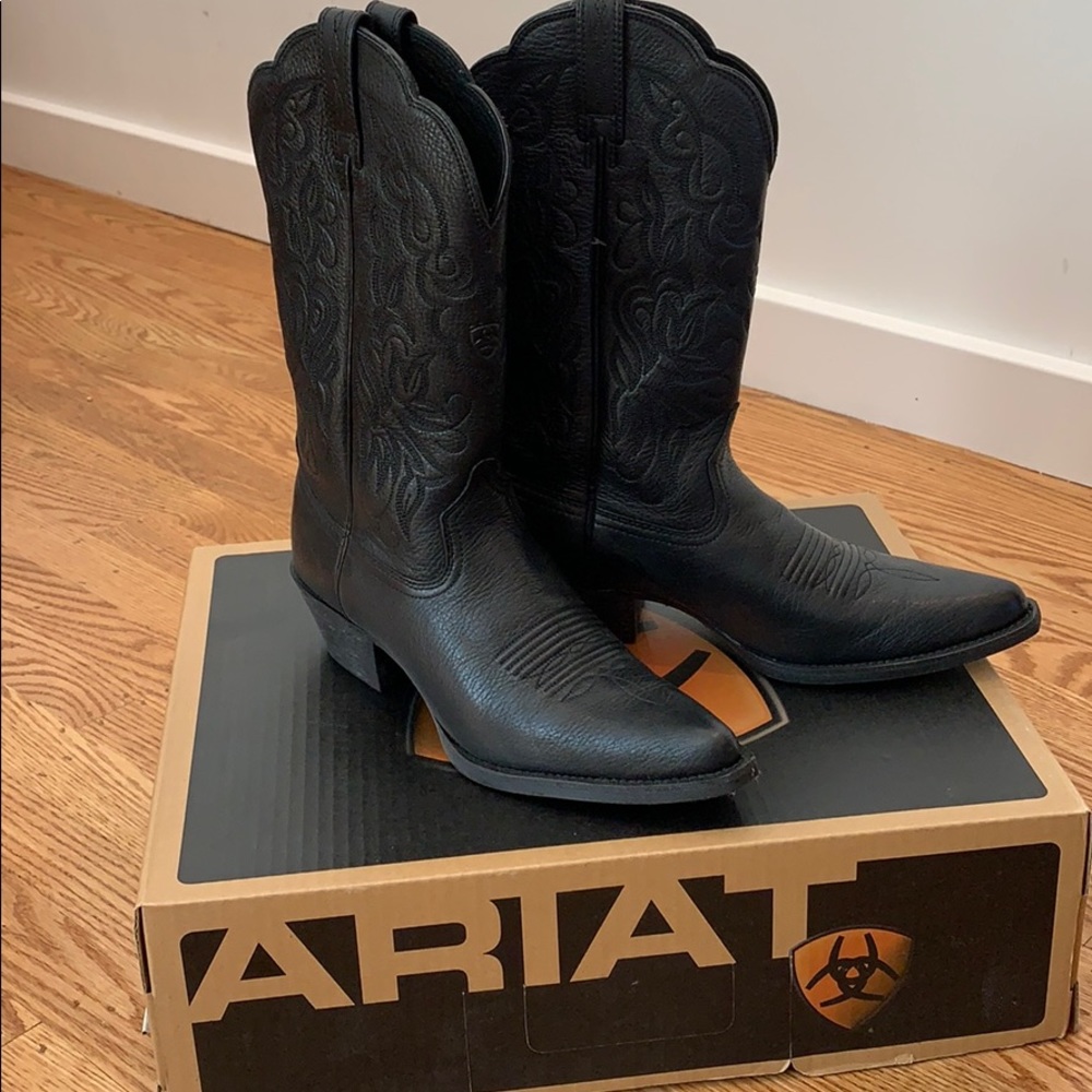 Ariat cowboy boots